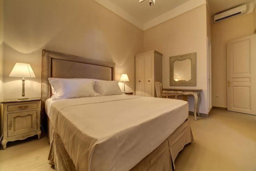 Home & Art Suites Athen Eksteriør billede