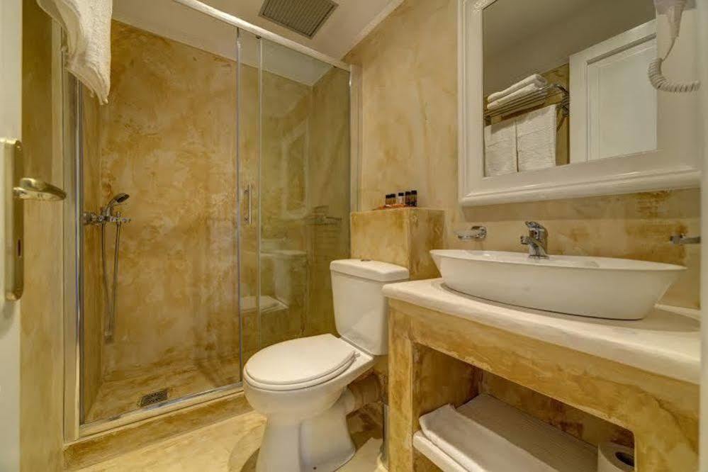 Home & Art Suites Athen Eksteriør billede